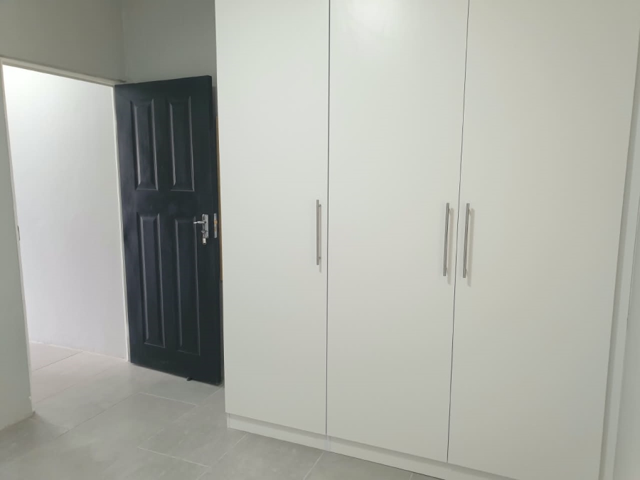To Let 1 Bedroom Property for Rent in Diep River Western Cape